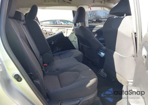 2022 Toyota Highlander Le z USA, uszkodzony, nr VIN 5TDZZRAH1NS125261